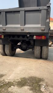 Thùng xe của XE BEN Faw TRƯỜNG GIANG 7.7 Tấn 6 máy cầu dầu