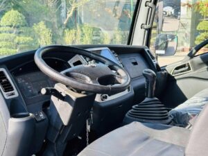 Nội thất của Xe tải Chiến Thắng 7 tấn 2 cầu dầu