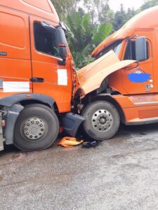 Điểm mù là một trong những lý do của những vụ tai nạn xe tải