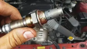 Có nhiều lý do khiến cảm biến khí thải Ô tô hư hỏng